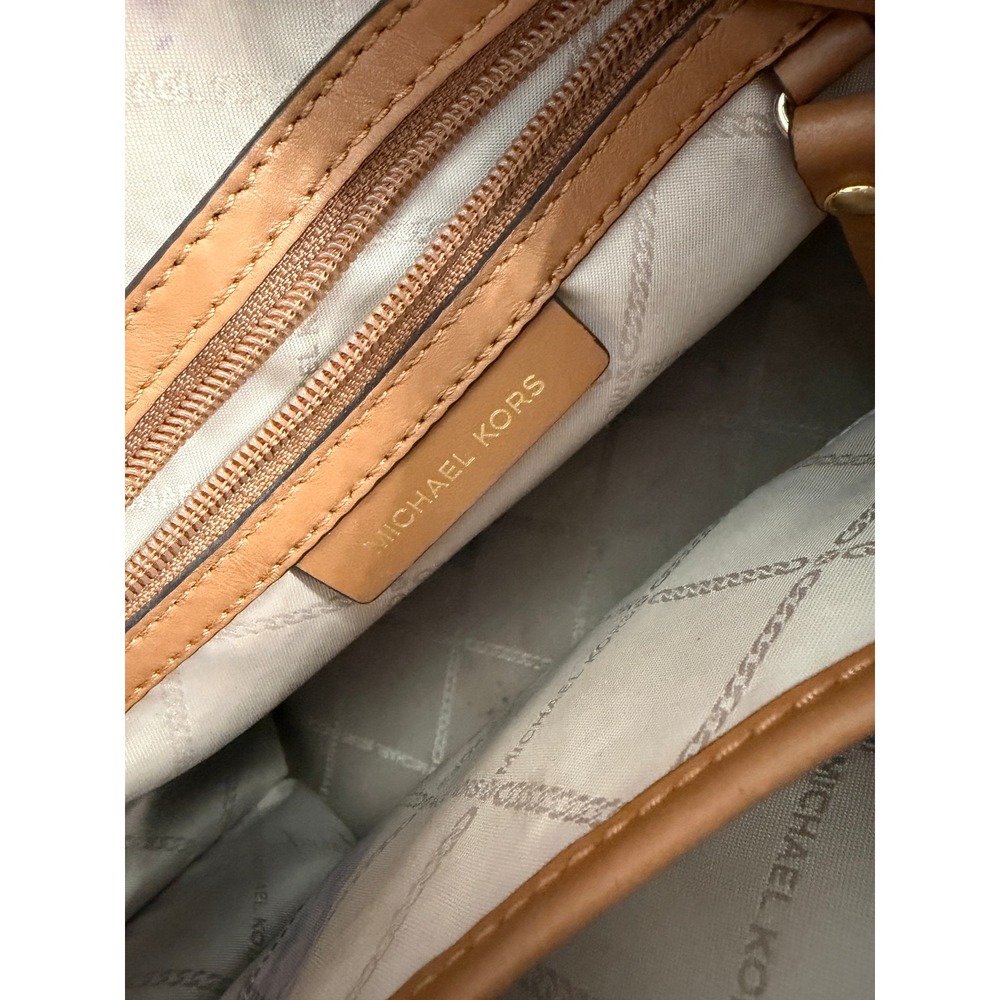 Michael Kors Hamilton Traveler White MK Monogram Logo‎ Satchel Crossbody Bag - Picture 5 of 9